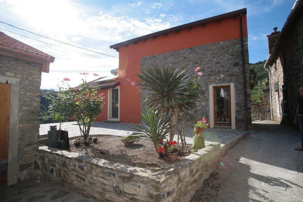 Maison d'hôtes Agriturismo Giumin à Rocchetta di Vara Extérieur photo